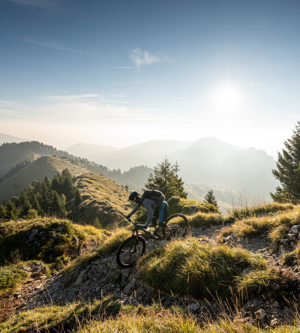 Start in die Fahrradsaison mit neuer Ausrüstung – Berg & Tal